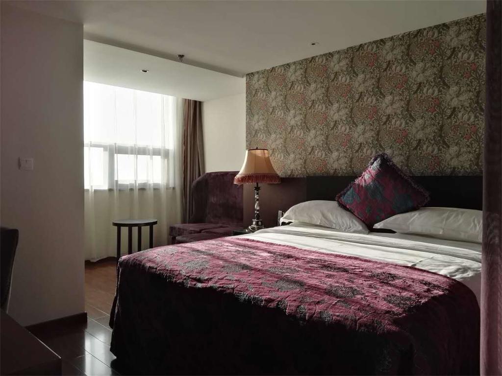 Phoenix Egret Boutique Hotel Taiyuan Room photo