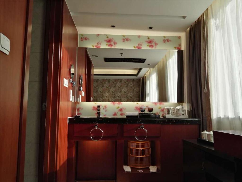 Phoenix Egret Boutique Hotel Taiyuan Room photo